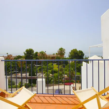 West Townhouse Cecilia Holiday home *