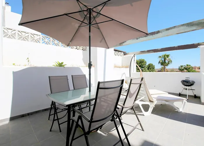 West Townhouse Cecilia Holiday home